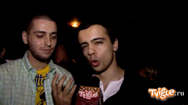 Акула и человеченка