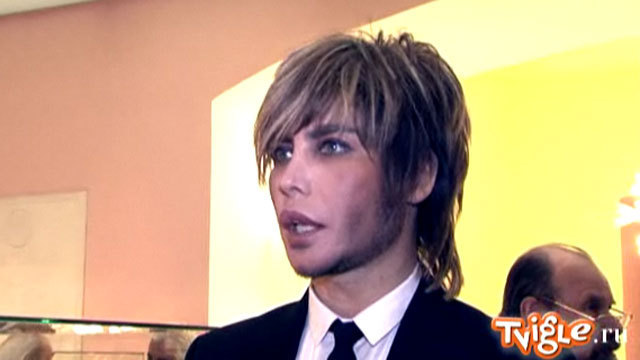 Сергей Зверев налепил стразы на лыжи