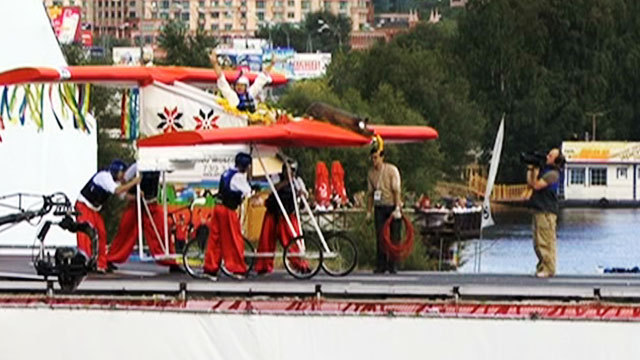 «Скатерть-вышивалка» от команды Олега Скрипки